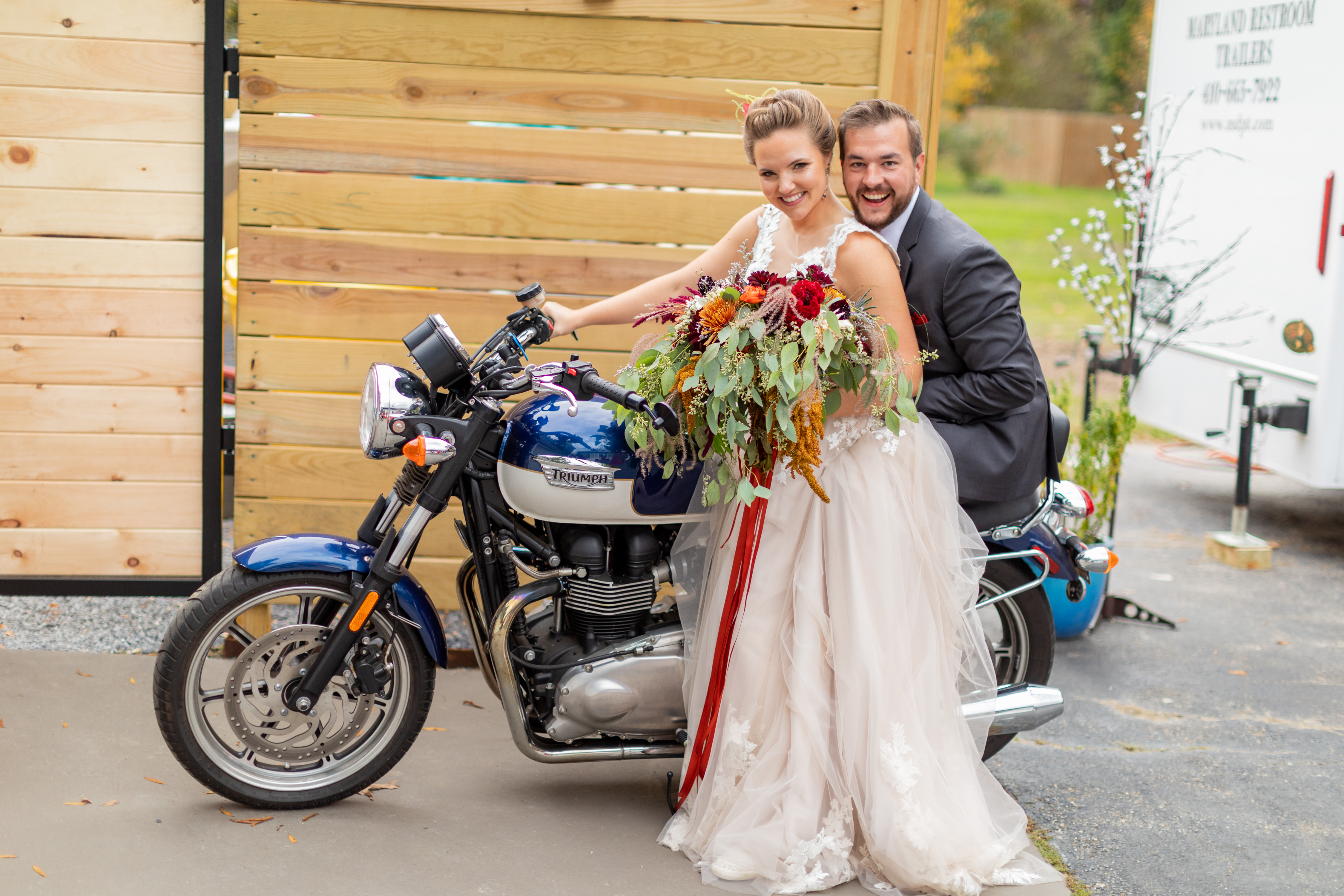 Restroom trailer at Maryland wedding